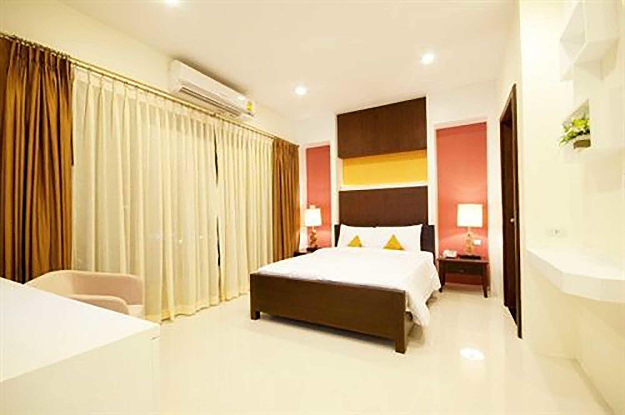 Hotel The Empire Nimman Chiang Mai Exterior foto
